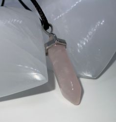 .ROSE QUARTZ fixed wand Platinum with brass findings
